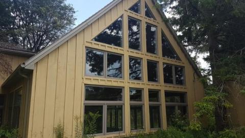 August 2019 - London-Ontario-Party-Mansion34.jpg