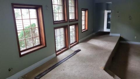 August 2019 - London-Ontario-Party-Mansion42.jpg