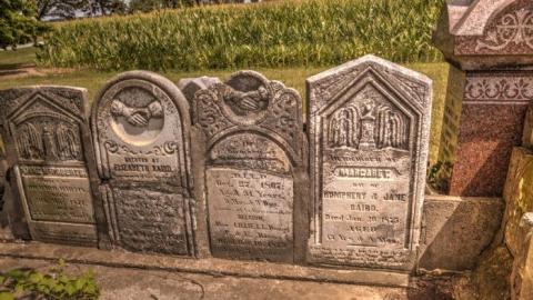 Her Eyes Are Closed - Centenary-(pioneer)-Cemetery7.jpg