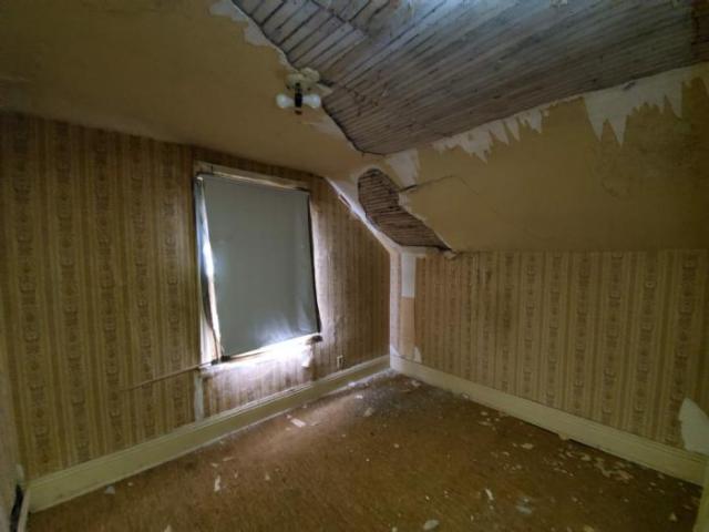 The Lonely Piano photo 5