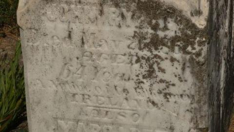 Grassy Knoll - Mt.-Hope-Tyrell-Pioneer-Cemetery25.jpg