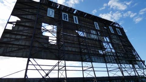 Elmvale Drive-In - Elmvale-Drive-In18.jpg