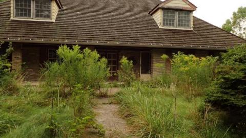 September 2019 - Martin-Weiche-Nazi-House--London-Ontario2.jpg