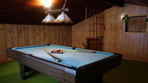 Hair Of Gold, Jan '19 - The-Brady-Bunch-House85.jpg