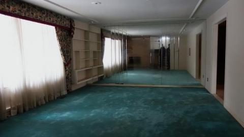 Hair Of Gold, Jan '19 - The-Brady-Bunch-House76.jpg