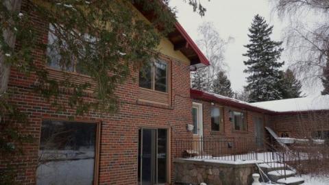 Hair Of Gold, Jan '19 - The-Brady-Bunch-House97.jpg