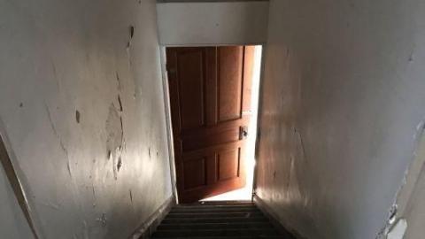 Hobbie house photo 5