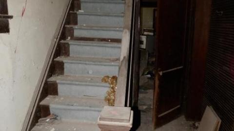 May 2019 - 80s-Porn-House34.jpg