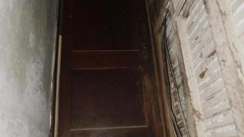 May 2019 - 80s-Porn-House36.jpg