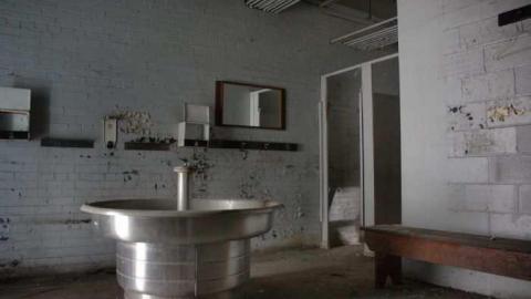 '11 visit - Firestone-Tire-Factory23.jpg