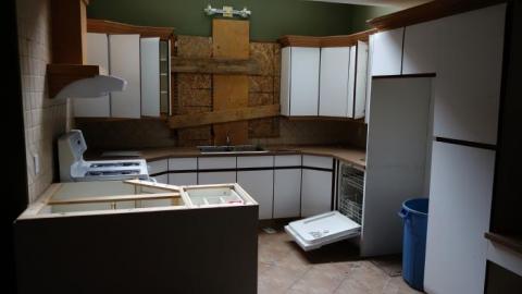 Ethan's Place '19 - Feeling-Nippy...-2-for-182.jpg