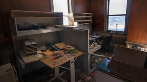 Unfinished Business - IMG_3803s.jpg