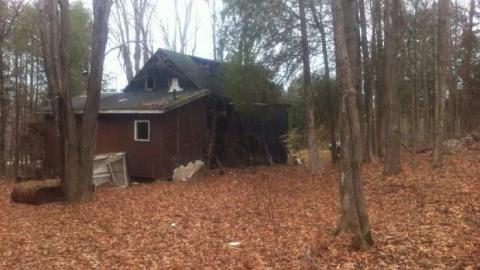 "The Burn House" - Head-Lake-Abandoned-House1.jpg