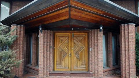 Titanic Stairs Mansion '19 - DSC05617.jpg