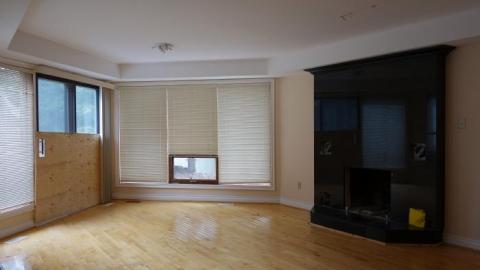 Titanic Stairs Mansion '19 - DSC05638.jpg