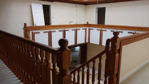 Titanic Stairs Mansion '19 - DSC05647.jpg