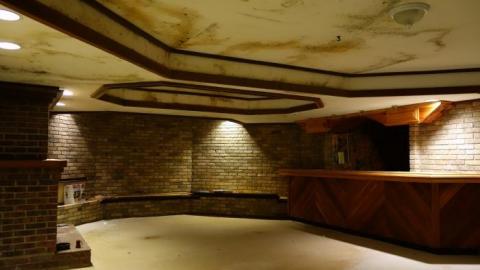 Titanic Stairs Mansion '19 - DSC05735.jpg