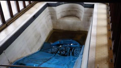 Titanic Stairs Mansion '19 - DSC05763.jpg