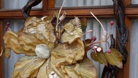 Titanic Stairs Mansion '19 - DSC05793.jpg