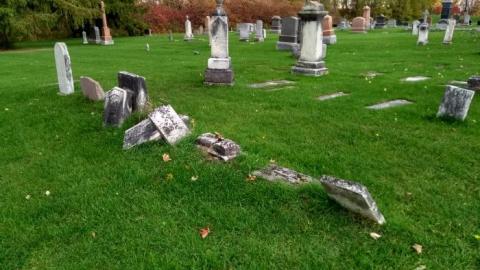 Iroquois |Point Cemetery - Iroquois-Point-Cemetery10.jpg