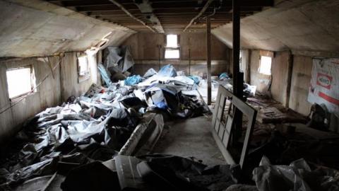 Old Burned Red - Burnt-and-a-Dash-of-Collapse40.jpg