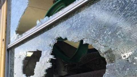 bus - bus-down-fry-truck9.jpg