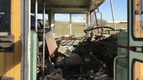 bus - bus-down-fry-truck15.jpg