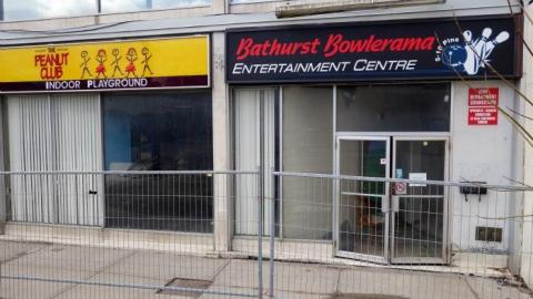 Closed Forever '19 - DSC06745.jpg