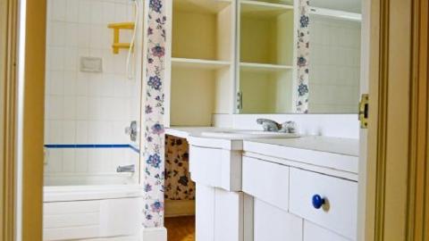 Nice house but not the bsmt. - 34CE399613D5485FB7FD2BCEEB.jpg