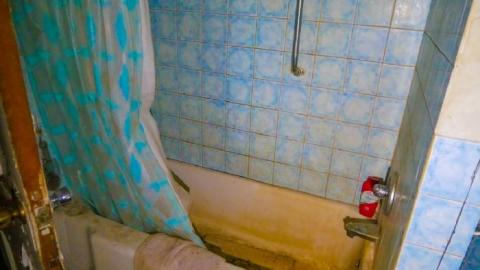 Creepy - D2039472-7603-4A7B-8D42-CE4994.jpg