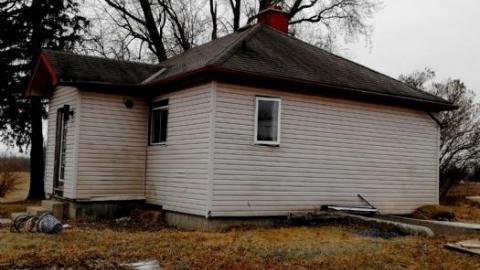 Abandoned farmhouse - IMG_20200314_211616.jpg