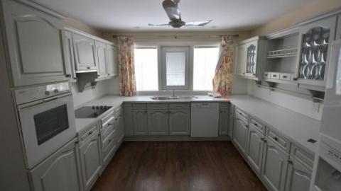 Retro Gem January '19 - Mid-Century-Bungalow5.jpg