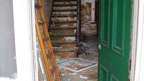 Photo from Trashed/FEB 2020