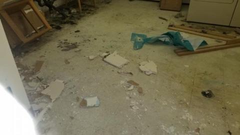 Old school  building photo 5