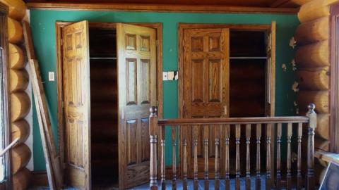 Abused Log Mansion '19 RIP - The-Log-Mansion102.jpg