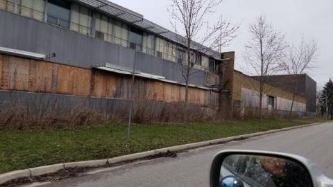 Lots to see here - 20200407_183803.jpg