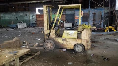 Lots to see here - 20200407_182534.jpg