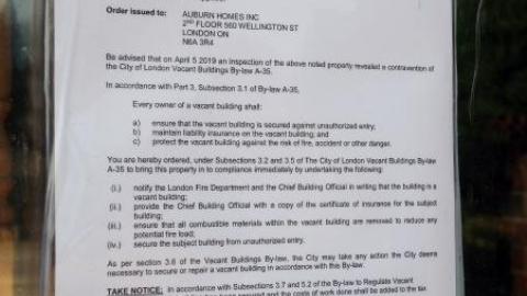 Weirdly Positioned Stairs '19 - DSC08684.jpg