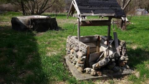 Weirdly Positioned Stairs '19 - DSC08697.jpg