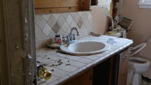 Flooded & Smashed '19 - Wine-For-The-Maytag-Guy12.jpg