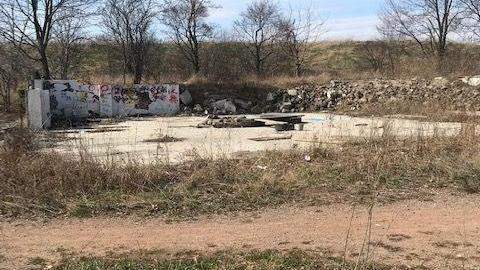 april 2020 a sad sight - 1470-Bronte-Road81.jpg