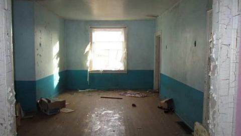 Nov Visit - inside - House 4 (19).jpg