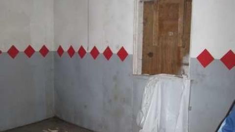 Nov Visit - inside - House 4 (24).jpg