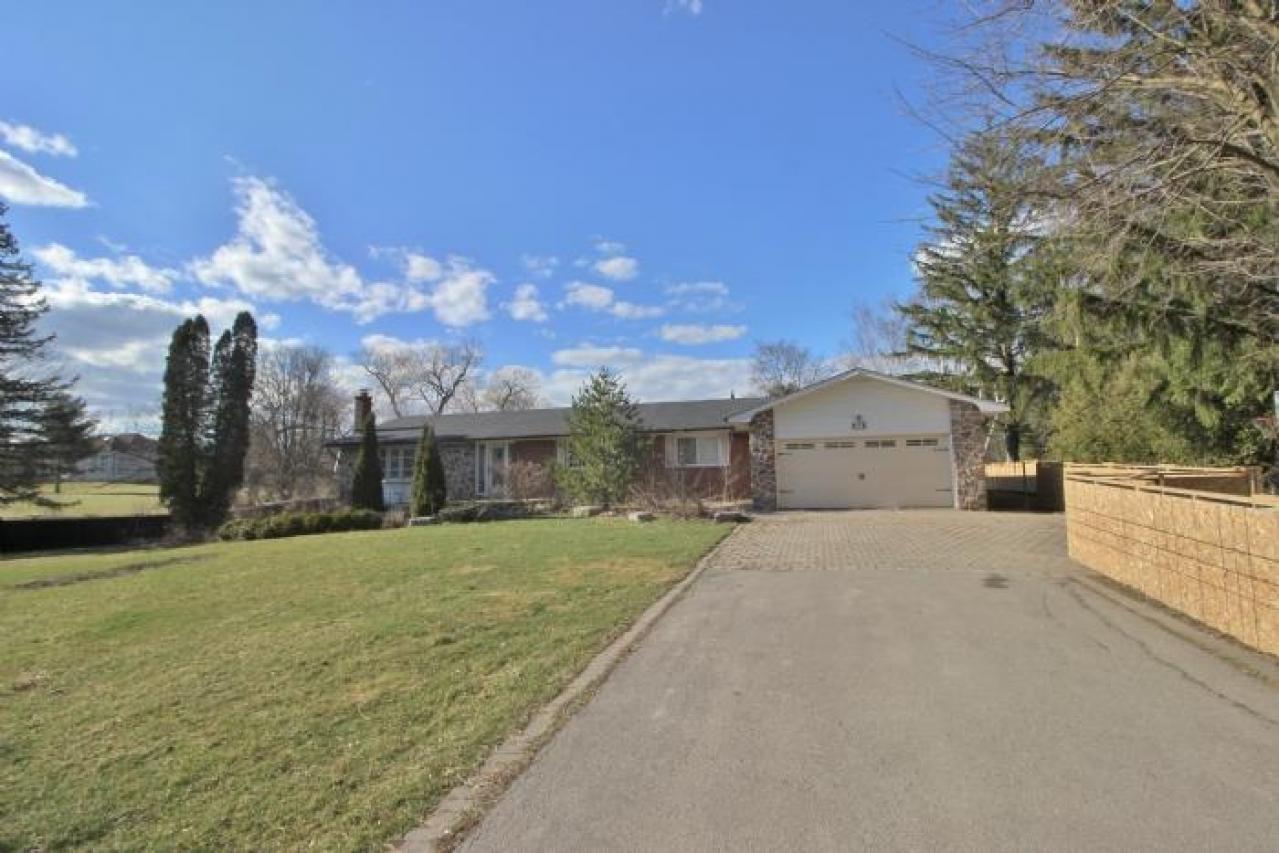 Stone Bungalow April '20 - IMG_9104.jpg