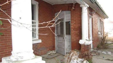 Nov Visit - Outside - House 4.jpg