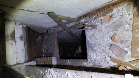 Collapsed Walls and Flood - 20200404_233522.jpg