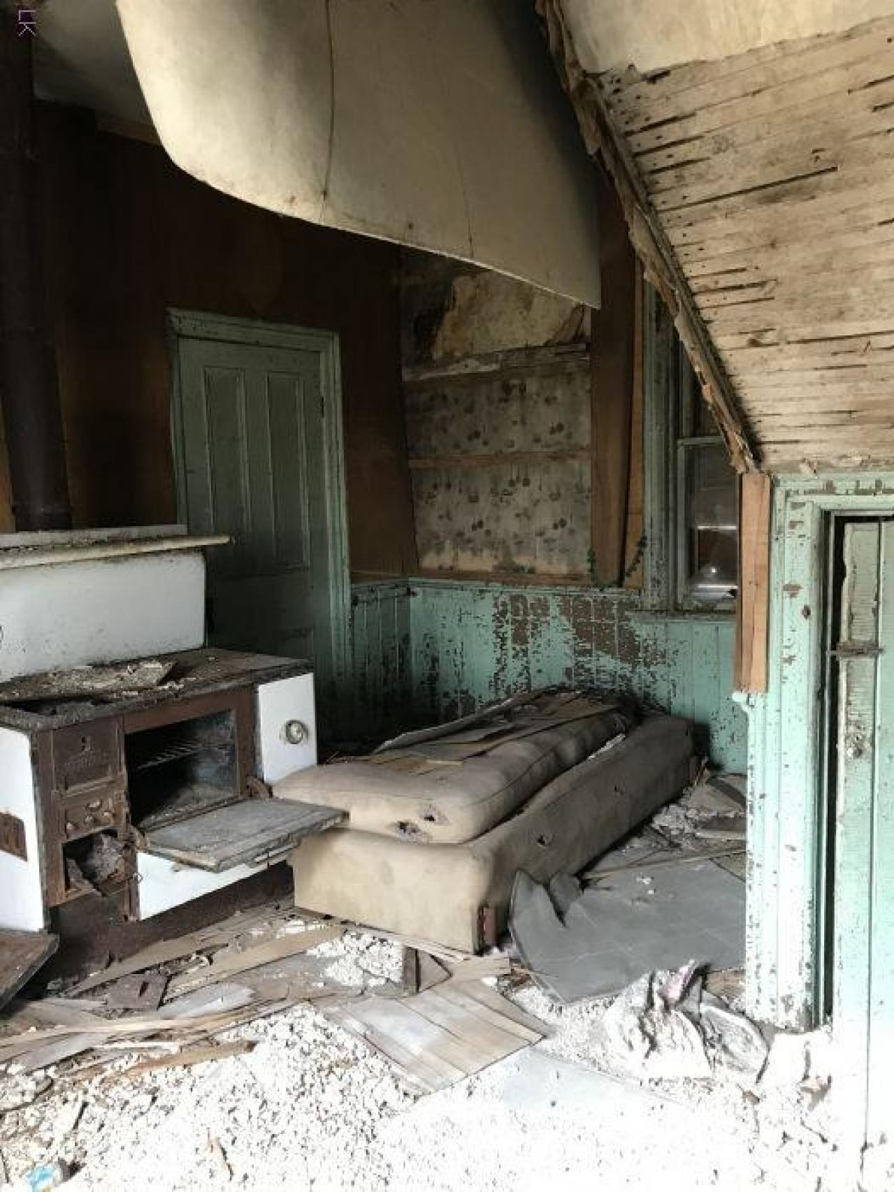 April 28, 2020 - EFC9DA09-0676-4EC8-8C5A-FCAEA3.jpg