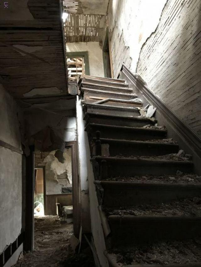 April 28, 2020 - DFF05A20-3A66-47C5-8795-84D20F.jpg