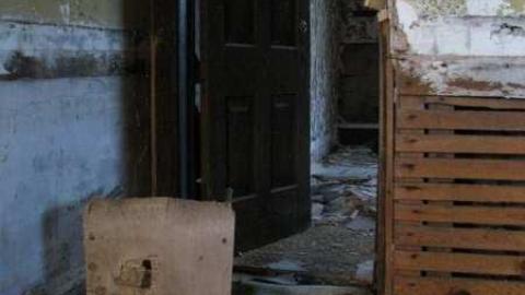 July 2011 - Holyrood-Farmhouse2.jpg