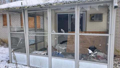 All alone bungalow photo 4